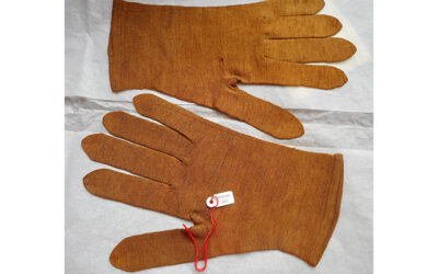Pair of short gloves, 19th c.